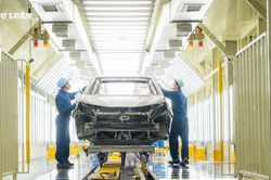 Sản xuất ô tô trong nước giảm tốc