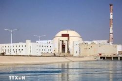 Nga rút thêm nhân viên khỏi nhà máy hạt nhân Iran