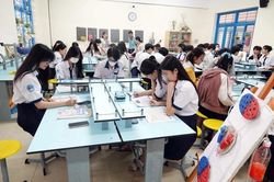 Từ 'Giáo dục công dân' đến 'Giáo dục kinh tế và pháp luật'