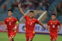 Tuyển Việt Nam áp sát Top 100 FIFA