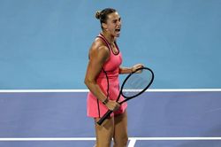 Tay vợt Sabalenka chạm trán Gauff ở chung kết Miami Open
