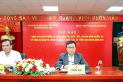 Xây dựng đội ngũ báo chí vững lý luận, giỏi công nghệ, sắc bén trên mặt trận tư tưởng