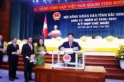 Đồng chí Nguyễn Việt Oanh tái đắc cử Chủ tịch HĐND tỉnh Bắc Ninh