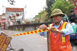 [Ảnh] Hà Nội ngày đầu cấm xe qua cầu Long Biên