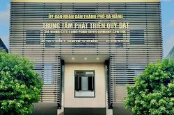 Trung tâm phát triển quỹ đất Đà Nẵng xin lỗi doanh nghiệp vì sai sót trong xử lý hồ sơ