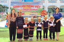 Hơn 450 học sinh xã Cửu An tham gia chương trình 'Tiếng Việt của chúng em'