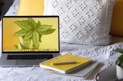 Laptop cũ chứa bao nhiêu vàng?