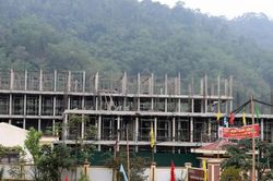 Quyết tâm xóa trường tạm, dựng tương lai cho trẻ em vùng biên