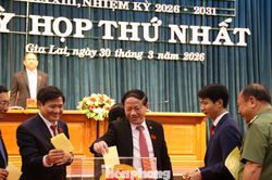 Gia Lai bầu nhân sự chủ chốt HĐND và UBND tỉnh