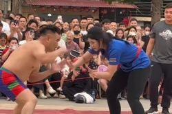 Hài hước hot girl Anh Thơ đấu vật với Hưng 'Baba', chênh lệch như thế nào?