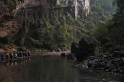 Báo quốc tế ngợi ca cảnh quan ngoạn mục đến siêu thực của hang Sơn Đoòng