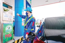 Xăng sinh học 'lên ngôi', các nhà máy ethanol hồi sinh