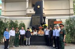 Vì một Thành phố hiện đại, nhân ái, nghĩa tình: Ra đi và trở về, trọn vẹn nghĩa tình son sắt: Bài 1: Hết lòng với đồng đội đã ngã xuống...