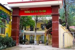 Phụ huynh một trường cho con nghỉ học do nghi vấn thịt lợn không an toàn