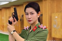 Nữ diễn viên đang nhận gạch đá trên phim giờ vàng VTV ngoài đời là Đại úy công an