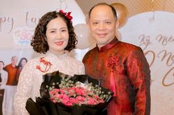 Bà ngoại U60 Nguyệt Hằng và hôn nhân 30 năm khó tìm với diễn viên Anh Tuấn
