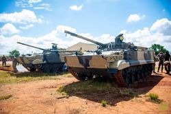 Nga viện trợ xe chiến đấu bộ binh BMP-3 và khí tài hiện đại cho Madagascar