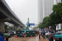 Hà Nội: Phân luồng, bảo đảm giao thông tại các hạng mục chống ngập