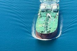 Ấn Độ từ chối dầu Iran do lo ngại rủi ro thanh toán