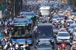 TPHCM miễn phí xe buýt cho toàn dân: Để tấm 'vé 0 đồng' thực sự hấp dẫn