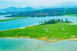 Hồ nước ngọt ở Thanh Hóa được kêu gọi đầu tư 32.000 tỷ làm du lịch sinh thái