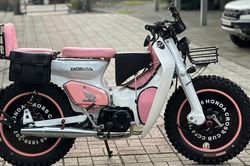 Từ Honda Cub 'đồng nát' thành xe chơi phố phong cách bánh béo cực chất