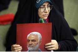 Mỹ bắt giữ người thân của Tướng Iran quá cố Qasem Soleimani