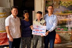 Bạn đọc VietNamNet giúp đỡ hơn 63 triệu đồng đến 2 hoàn cảnh khó khăn ở Nghệ An