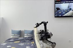 Quay video công việc nhà để huấn luyện cho robot 'quản gia'