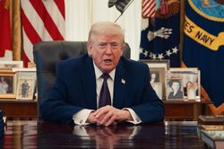Ông Trump tiết lộ chi tiết 'kỳ lạ' trong cuộc giải cứu phi công F-15E