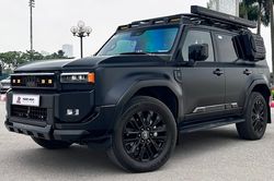 Vừa mua Land Cruiser Prado gần 4 tỷ, chủ xe chi 200 triệu độ thành xe camping