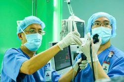 Phó Giáo sư, Tiến sĩ Lê Thượng Vũ: 'Y học không chỉ là chữa bệnh mà còn là giữ lại hy vọng'