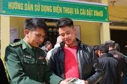 Mỗi cán bộ, chiến sĩ phải có 'sức đề kháng' tốt trên không gian mạng