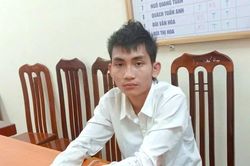 Tạm giữ hình sự nam thanh niên đi xe máy 'kẹp 3' tông gãy chân CSGT