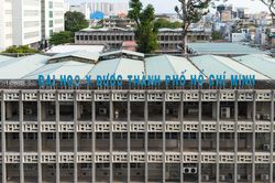 2 trường y lớn nhất phía Nam tăng học phí mạnh, siết đầu vào tuyển sinh 2026