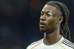 Tin tức về chuyển nhượng 7/4: MU lấy Camavinga, PSG mua De Jong
