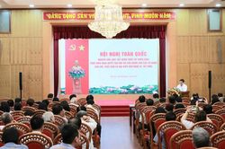 Triển khai thực hiện Nghị quyết Đại hội XIV của Đảng cho 7.000 đại biểu văn nghệ sĩ, trí thức, nhà báo
