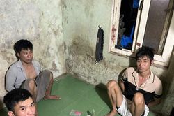 Bắt quả tang nhóm đối tượng tàng trữ gần 600 viên ma túy tổng hợp