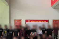 Triệu tập 25 đối tượng liên quan để làm rõ hành vi gây rối trật tự công cộng.