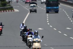 Vì sao nắng nóng dữ dội bao trùm cả nước, nhiều nơi vượt 40 độ?