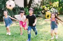 Quyền vui chơi của trẻ em: Để tuổi thơ của con thực sự ý nghĩa