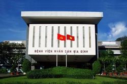 Vụ hàng loạt học sinh tại TPHCM nghi ngộ độc: Cấy máu, xét nghiệm tìm tác nhân