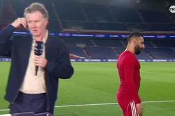 Phản ứng lạ của Salah sau khi Liverpool thua trắng PSG