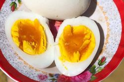 Luộc trứng ngỗng bao nhiêu phút thì chín?
