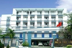 Ngỡ tốn hàng nghìn USD, nữ du khách Mỹ bất ngờ với chi phí khám mắt ở Việt Nam