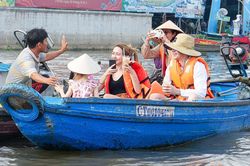 Du lịch Việt vào 'cuộc đua' AI để khai phá tài nguyên mới