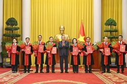 Tổng Bí thư, Chủ tịch nước trao quyết định bổ nhiệm Thẩm phán TAND tối cao
