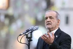 Iran tố Israel vi phạm thỏa thuận ngừng bắn, nói Tehran 'vẫn sẵn sàng bóp cò'
