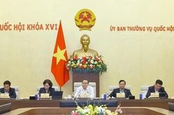 Trình Quốc hội xem xét giảm mạnh thuế xăng dầu ngay từ 16/4