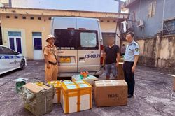 CSGT Quảng Ninh phát hiện 700 cây kem không nhãn mác, nguồn gốc